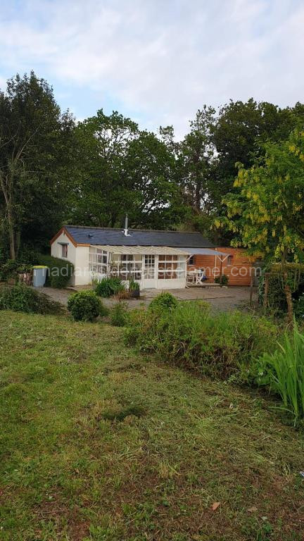 Photo de Pink Granite Coast Cottage between forest and sea